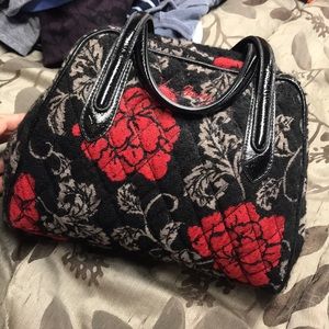 Limited edition Vera Bradley purse!!